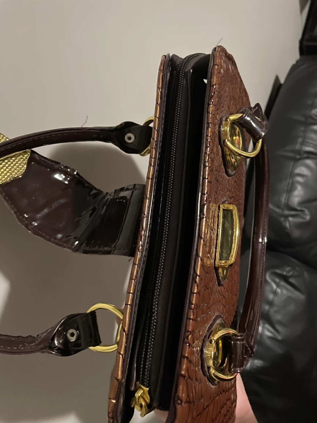 Brown Crocodile Textured Handbag - photo 4