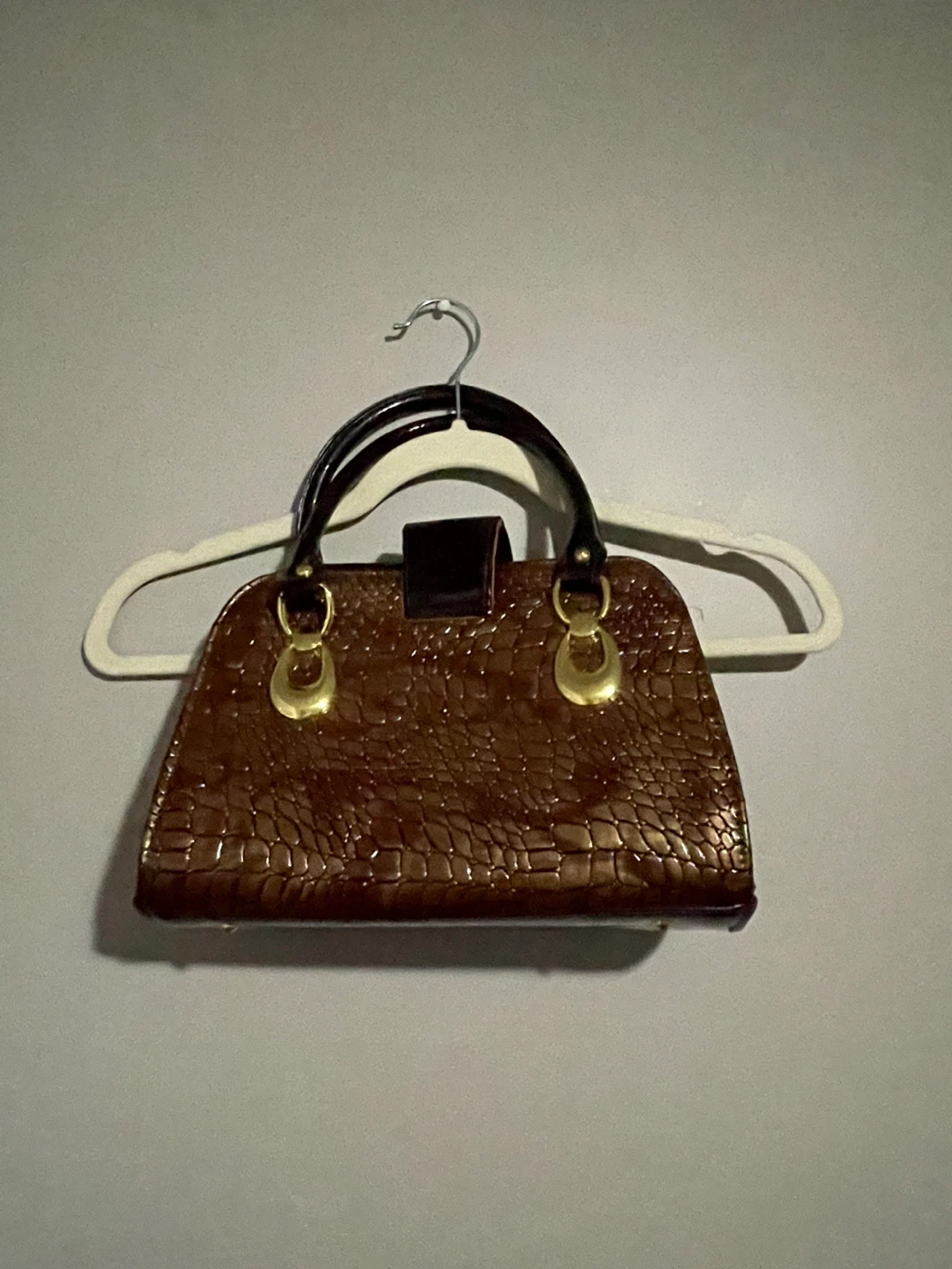 Brown Crocodile Textured Handbag - photo 2