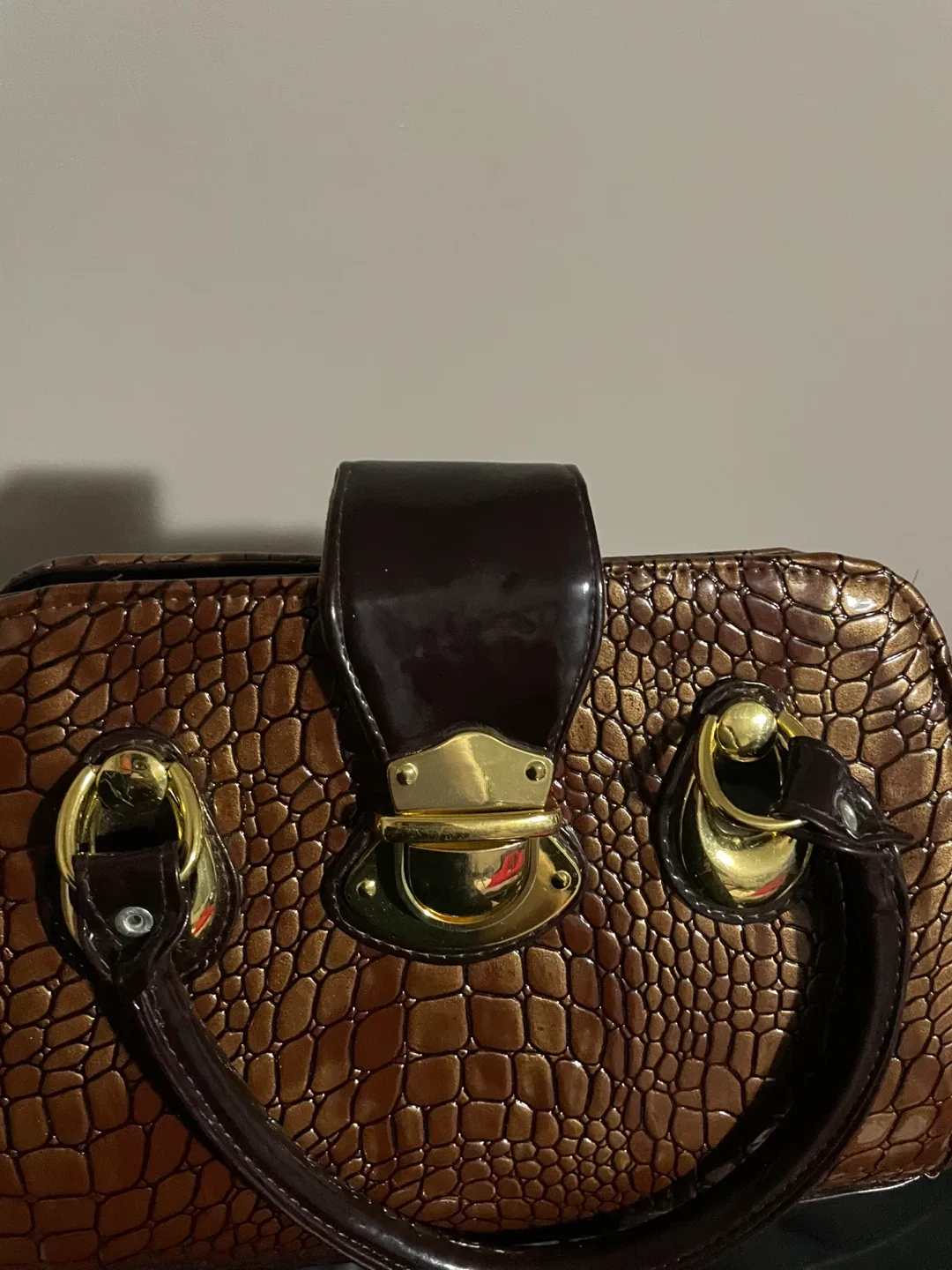 Brown Crocodile Textured Handbag - photo 3