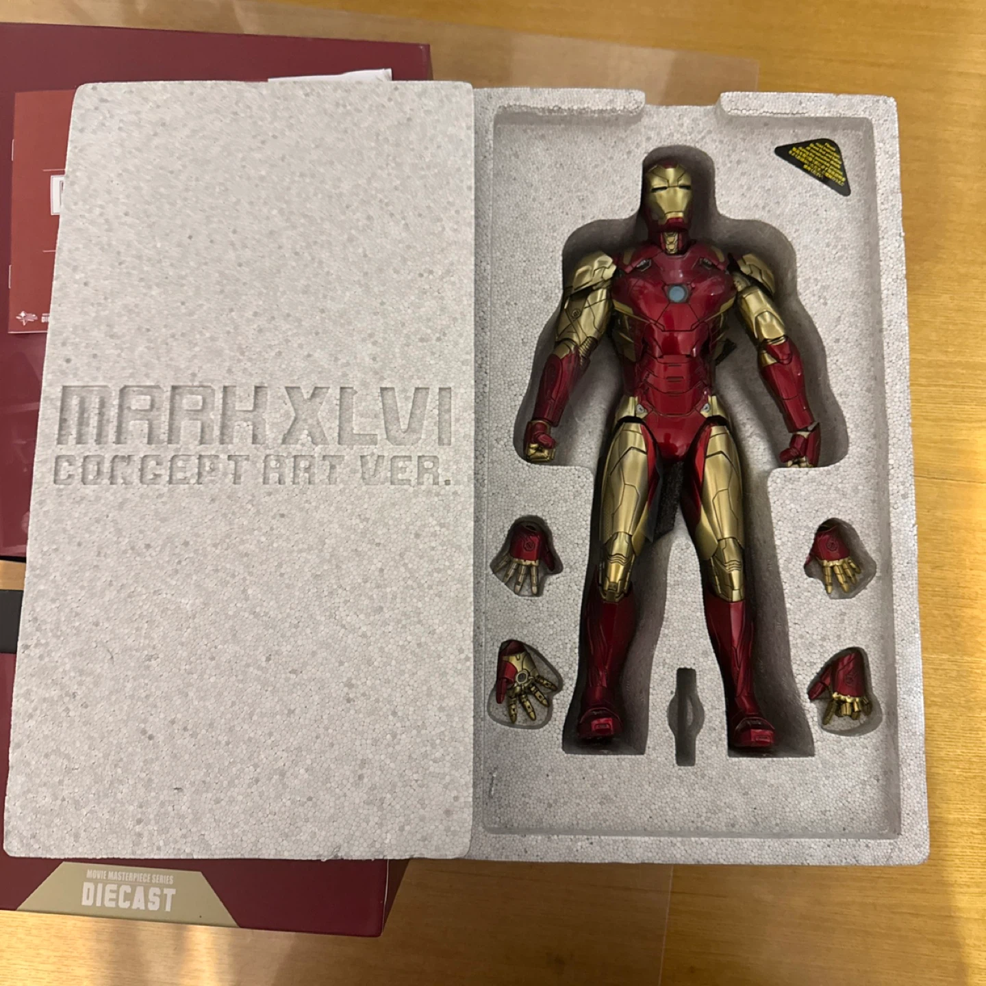 Hot Toys Iron Man Mark XLVI Concept Art Version Diecast - photo 2