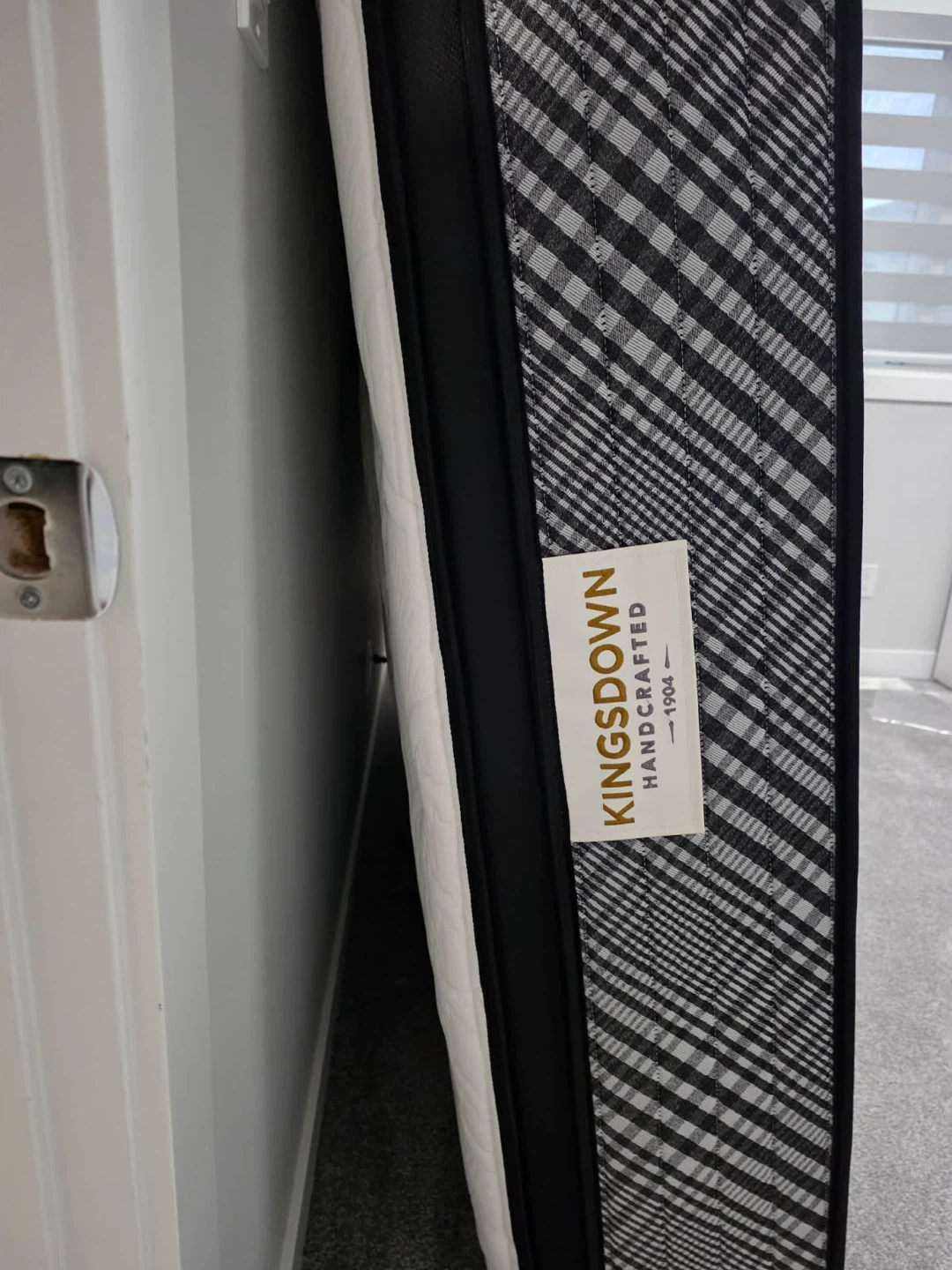 Kingsdown Handcrafted Mattress - photo 2