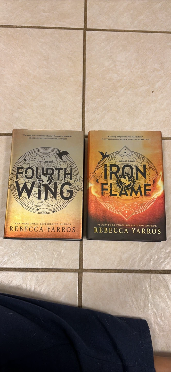 Fourth Wing and Iron Flame Books by Rebecca Yarros