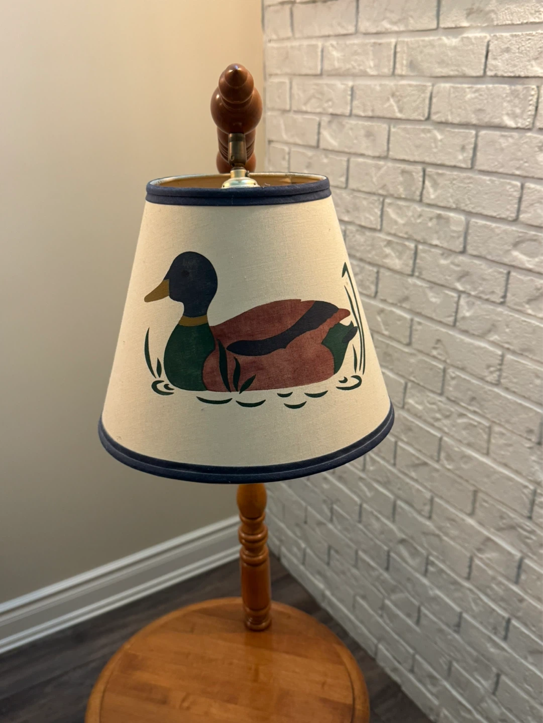 Roxton Maple Floor Lamp with Duck Shade - photo 2