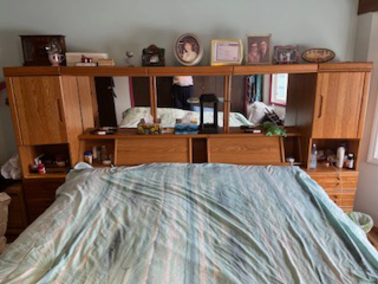 Wood Headboard with Storage - photo 2