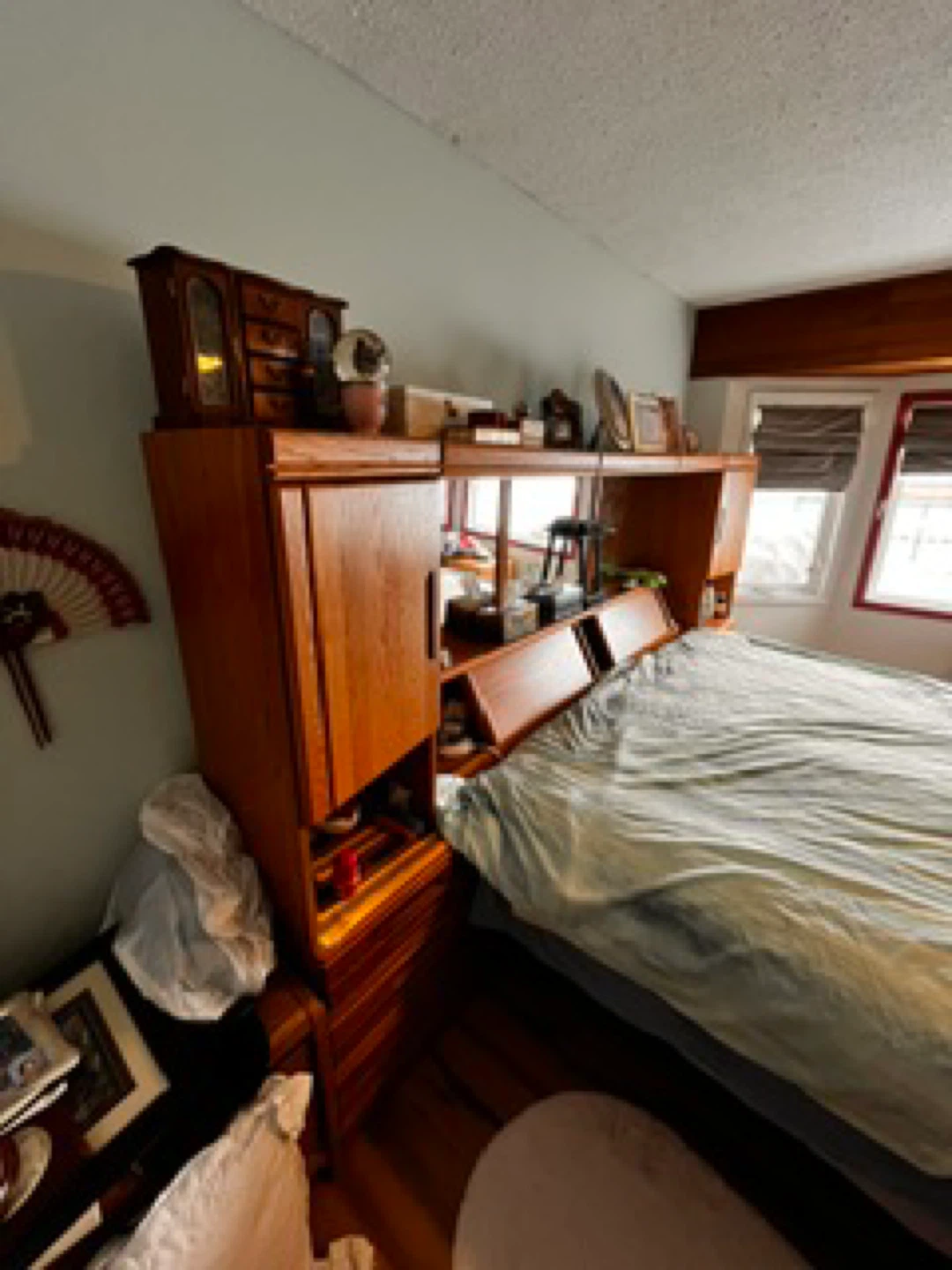 Wood Headboard with Storage - photo 3