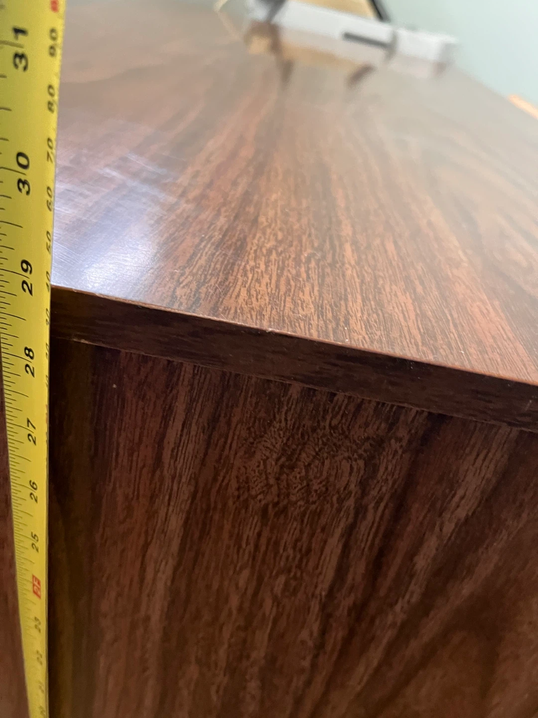 Desk - photo 4
