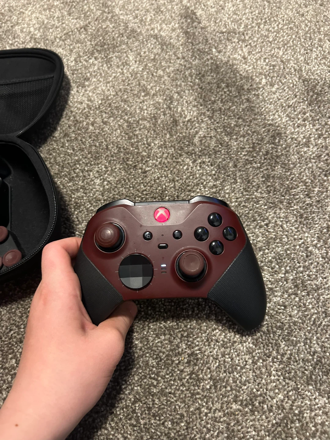 Xbox Elite Series 2 Controller - Burgundy - photo 3