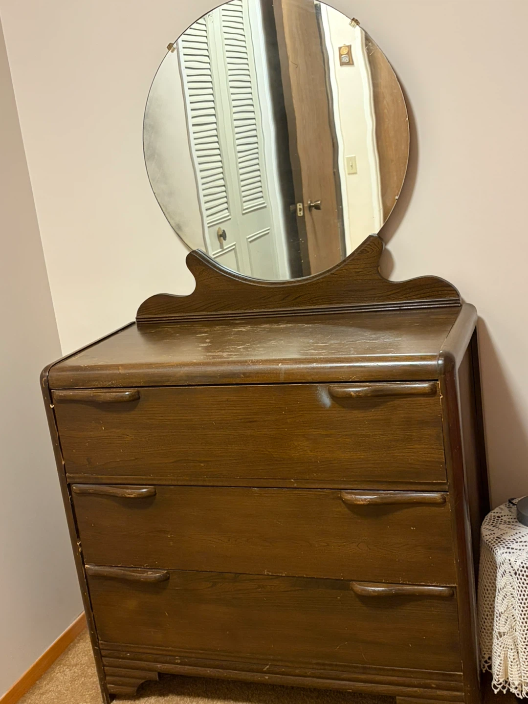 1030 - 1940 Antique Dresser 3 Drawer