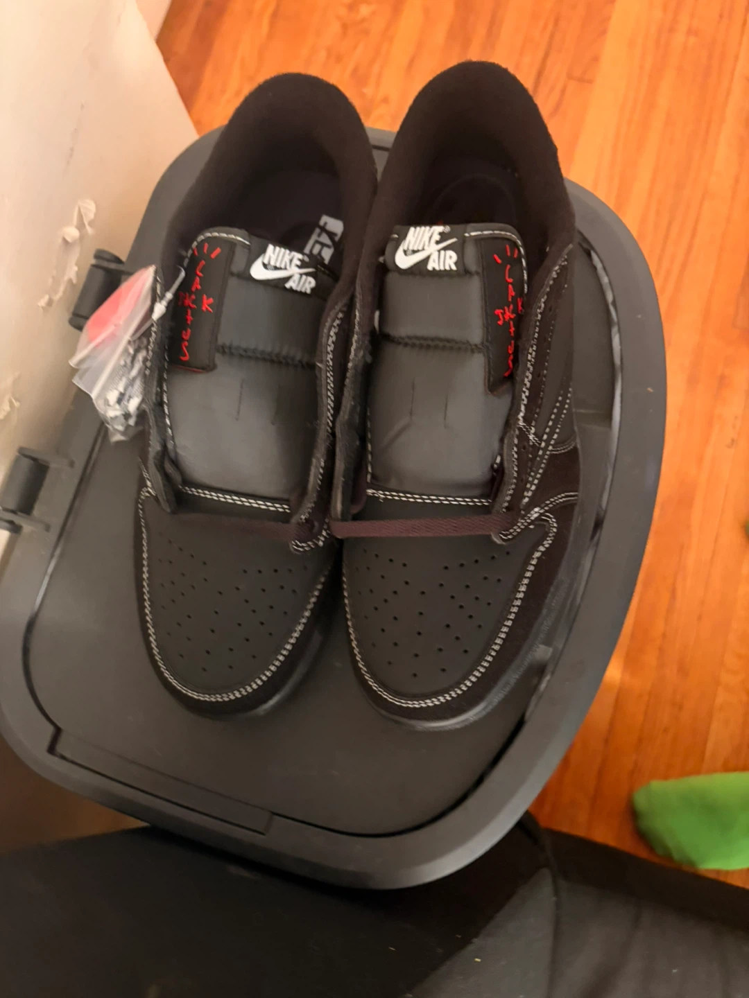 Nike Air Jordan 1 Low Travis Scott - photo 2