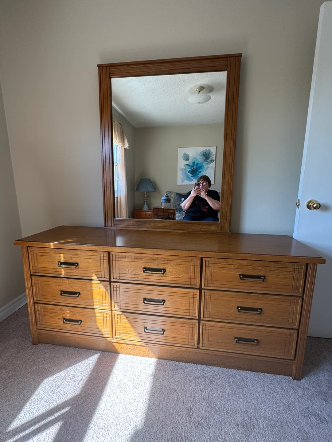 Ladies Dresser with Mirror & 2 nightstands