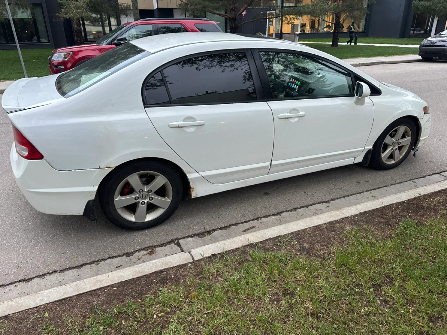 White Honda Civic Sedan - photo 4