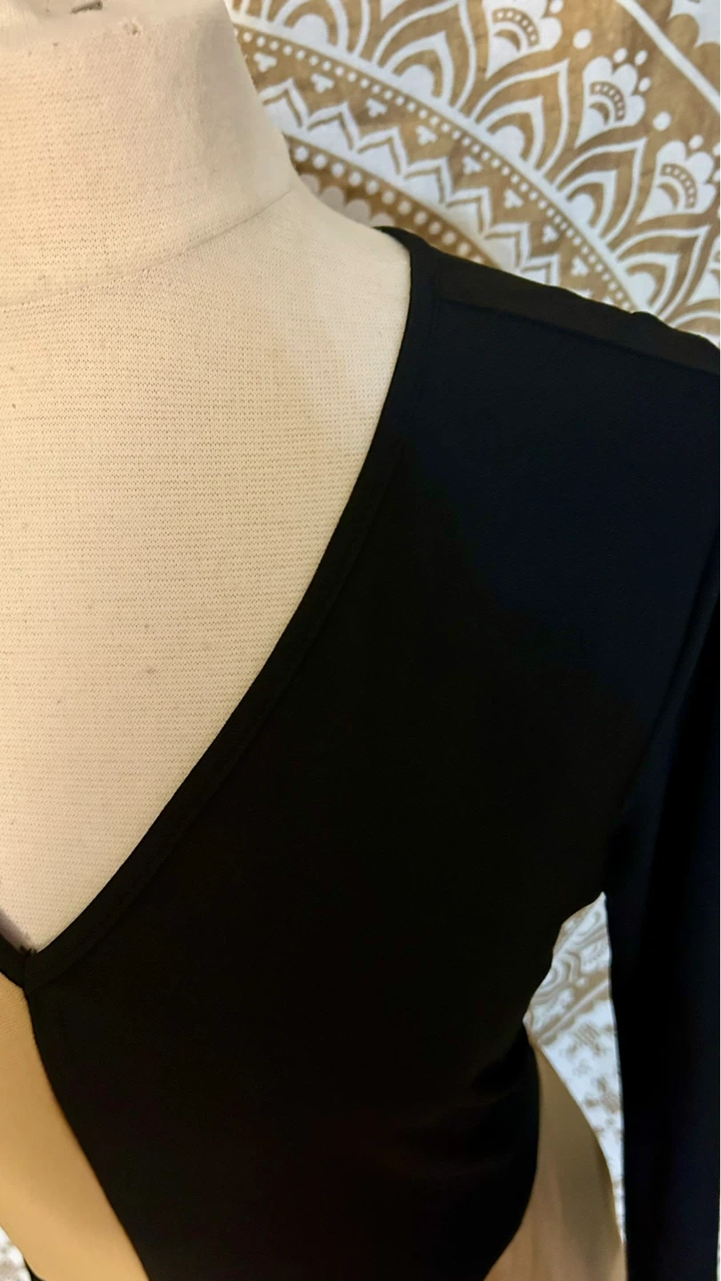 Colorblock V-Neck Dress - photo 5