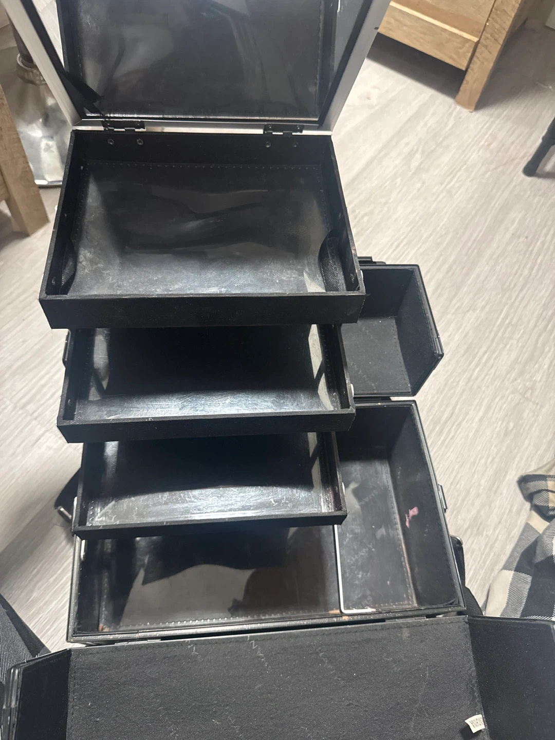 Shany Black Makeup Train Case - photo 3