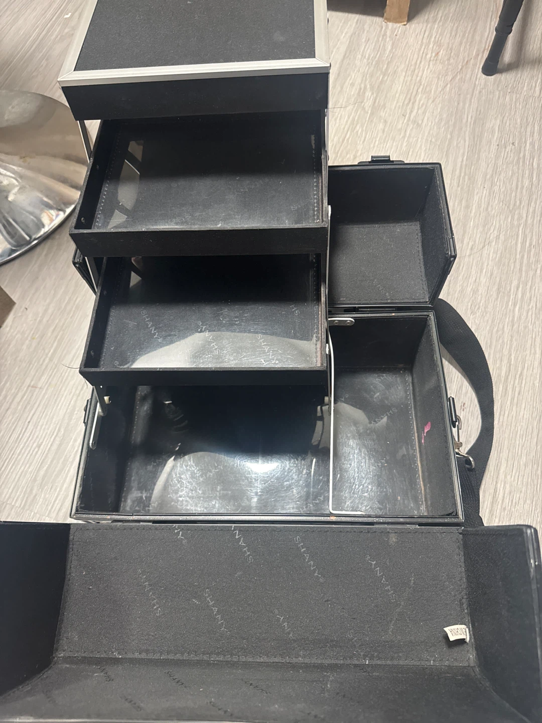 Shany Black Makeup Train Case - photo 2