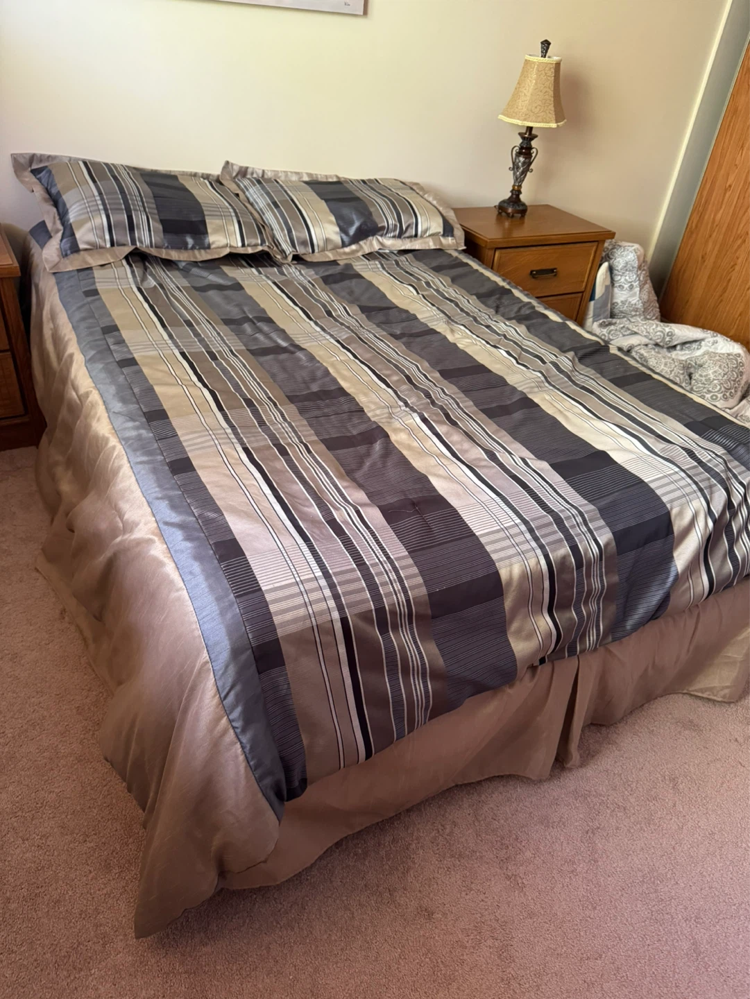 Double Size Bed and linens