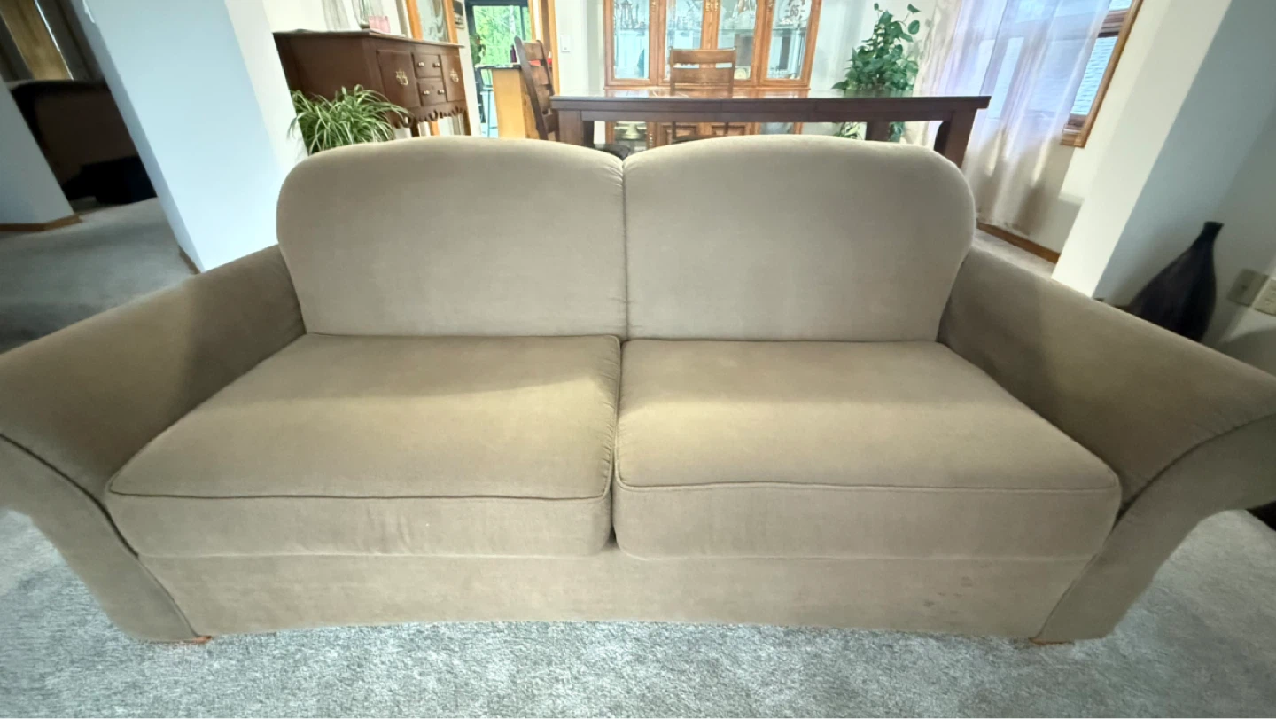 Sage green Sofa - photo 3