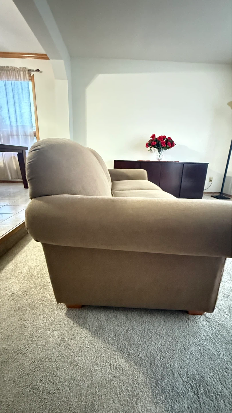 Sage green Sofa - photo 2
