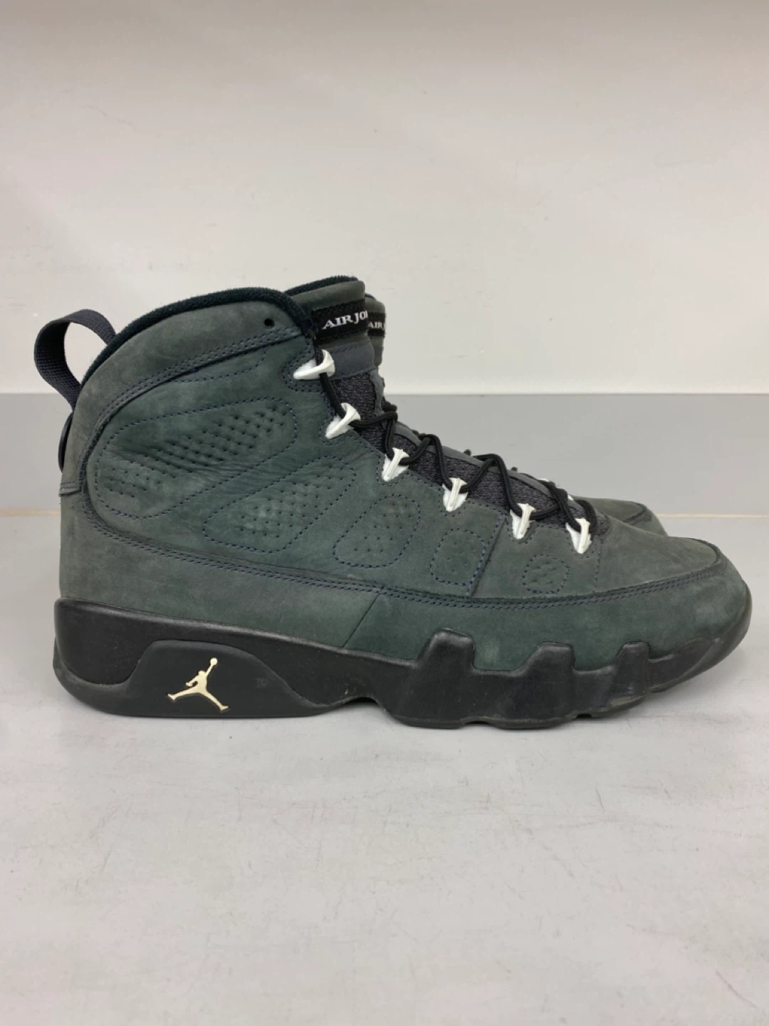 Rare Nike Air Jordan 9 IX Retro Anthracite Suede Shoes - 10 - photo 2