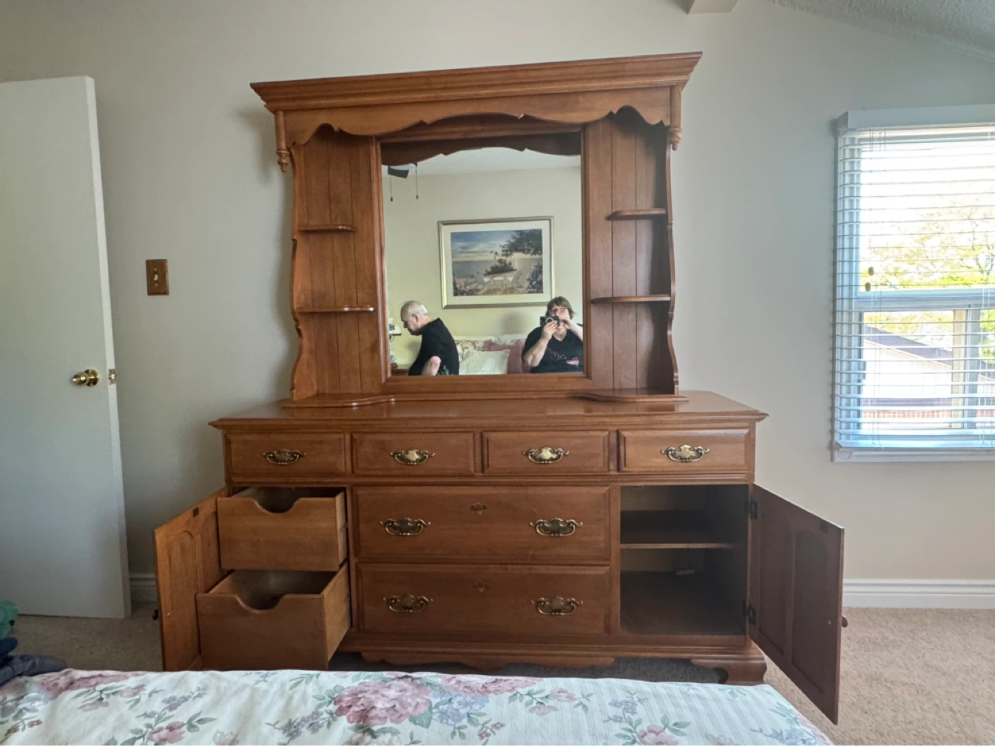 Roxton Maple Dresser with Mirror - photo 2