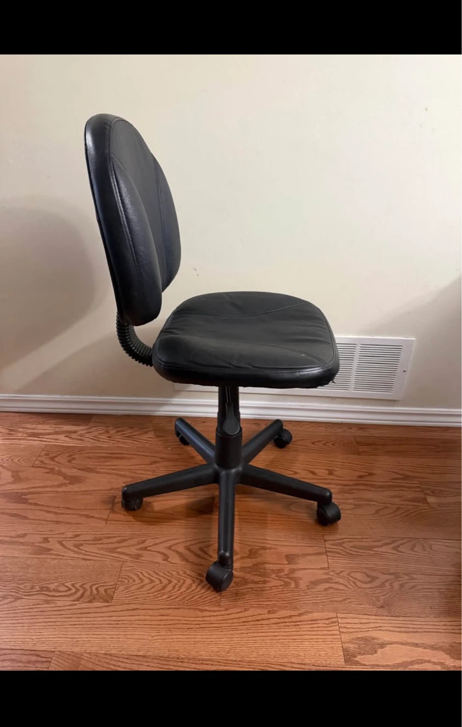 Soft Comfortable Office/Desk Chair - photo 4