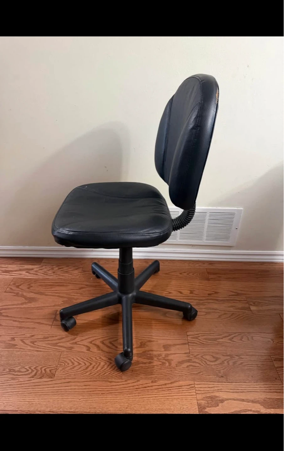 Soft Comfortable Office/Desk Chair - photo 5