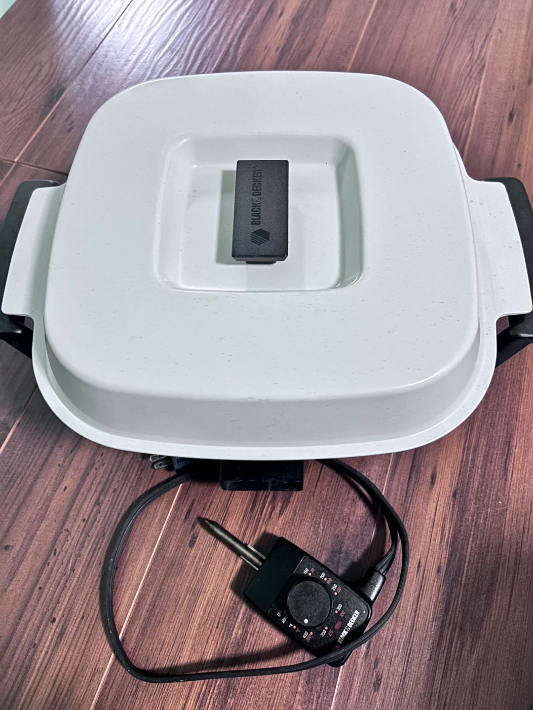 Black+Decker Electric Skillet with Lid