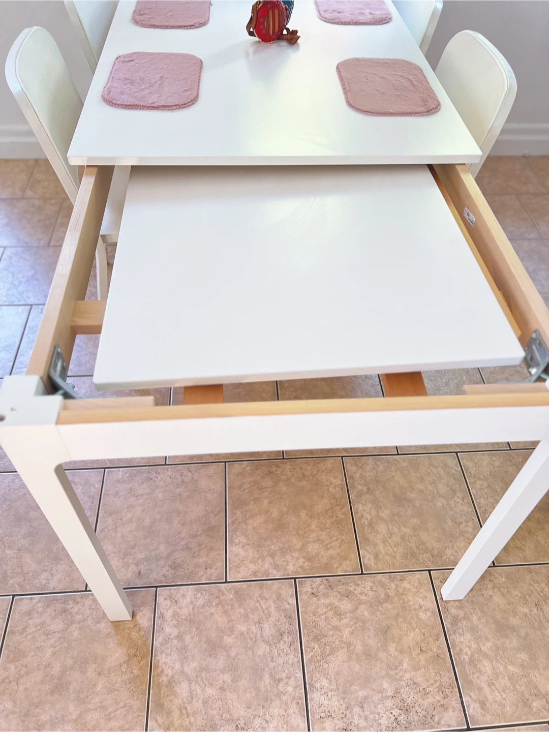 IKEA Extendable Table and 4 Chairs,delivery available for a fee - photo 3