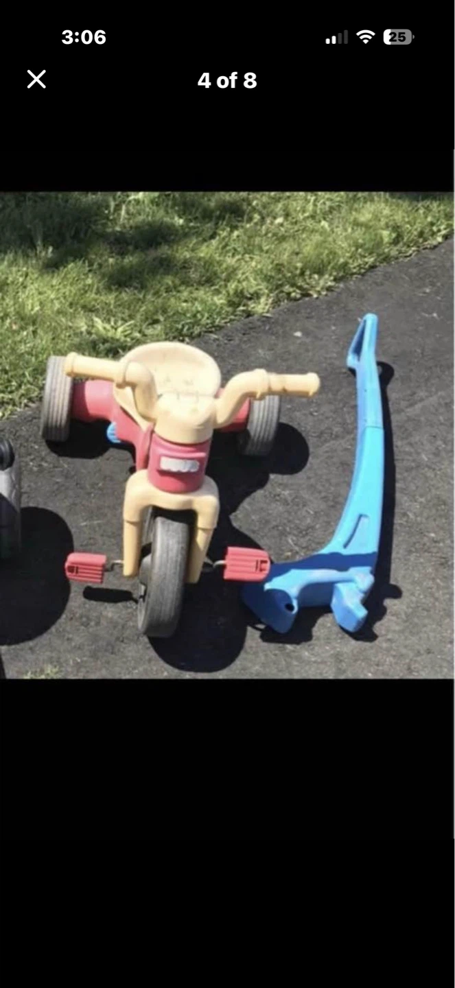 Tricycle with Removable Handle Push Bar - photo 4