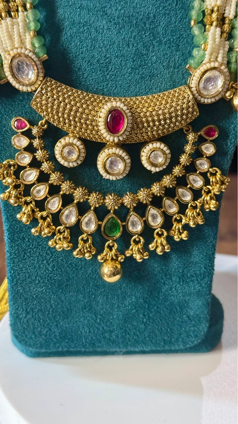 Gold Tone Necklace and Earrings Set with Red and Green Stones - photo 4