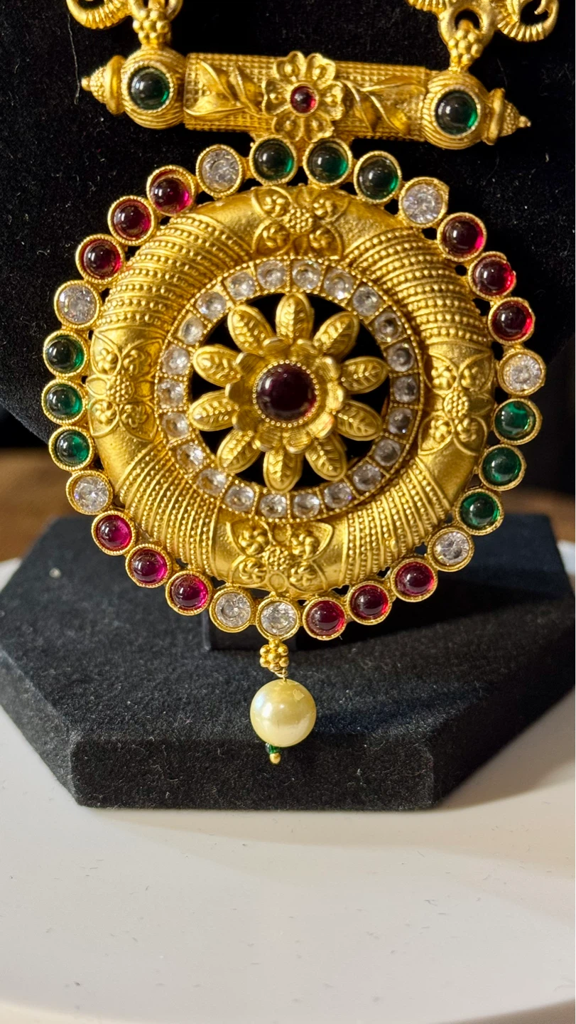 Gold-tone Indian Necklace and Earring Set - photo 5