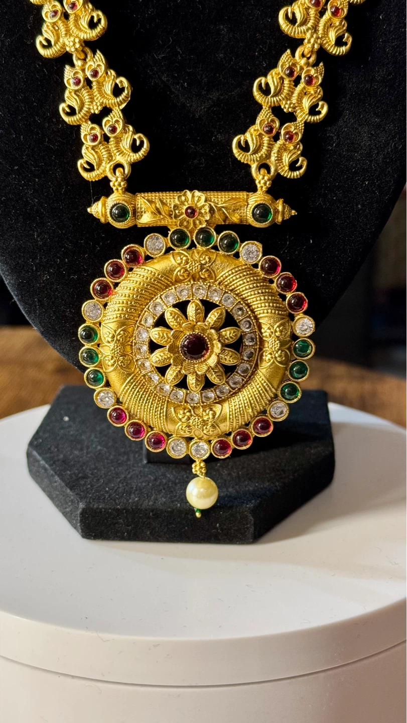 Gold-tone Indian Necklace and Earring Set - photo 3