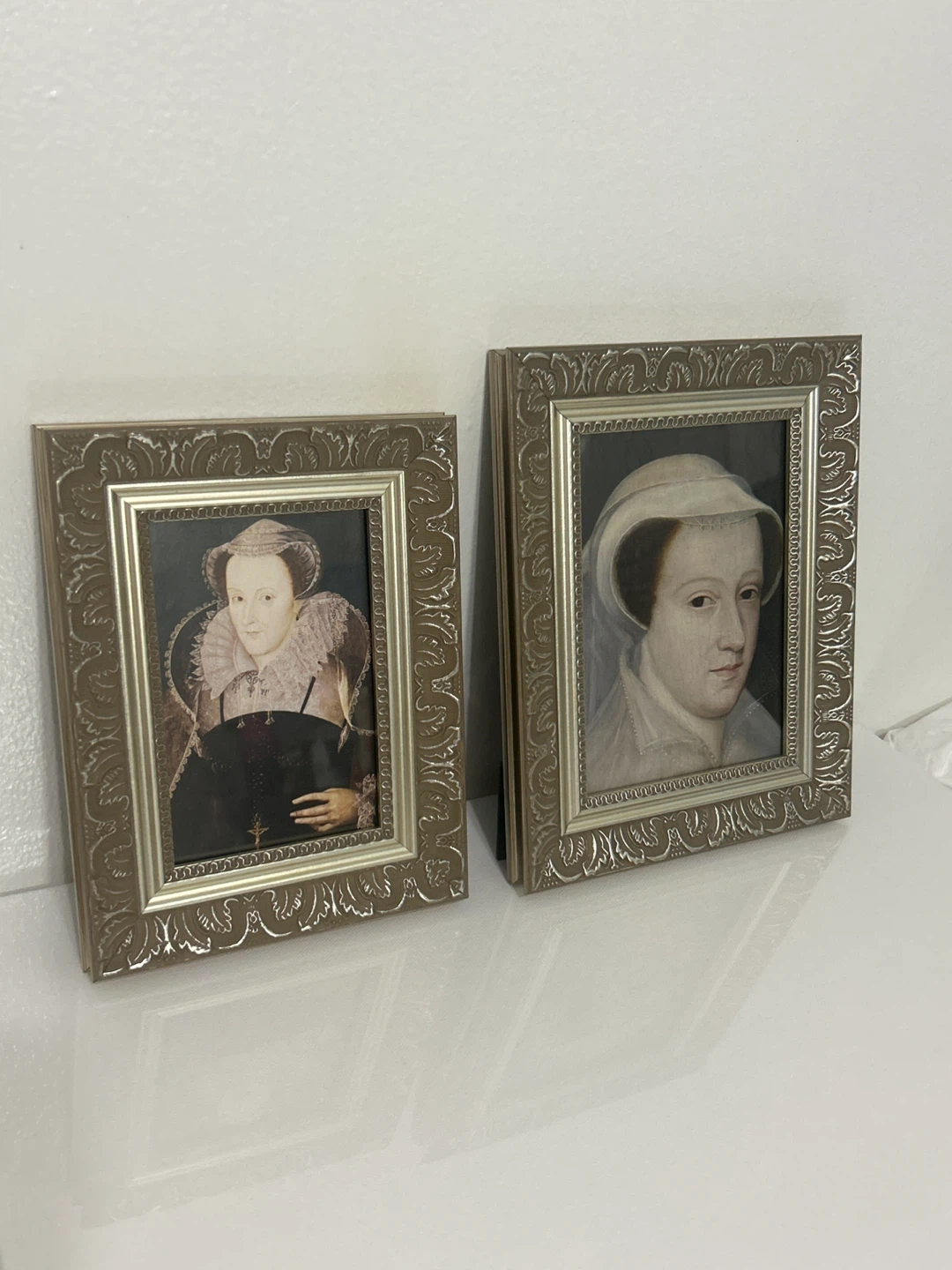 Set of 2 Framed Portraits