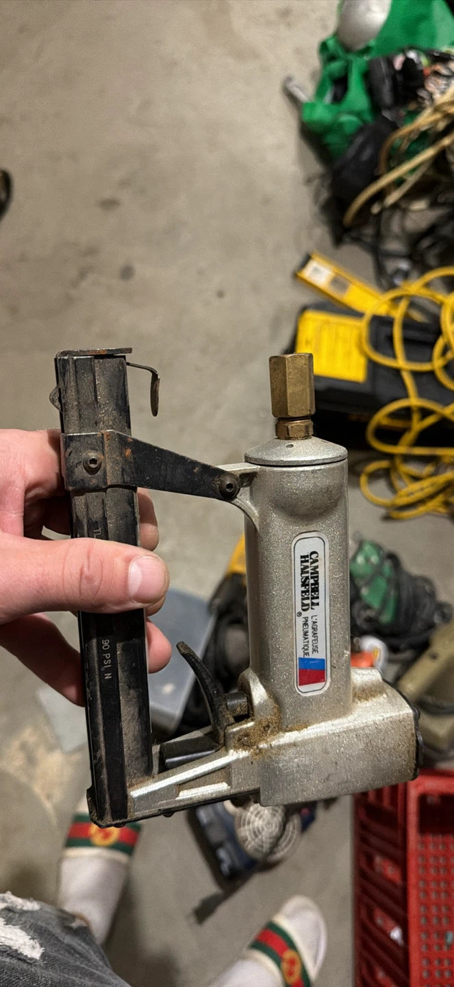 Campbell Hausfeld Pneumatic Stapler
