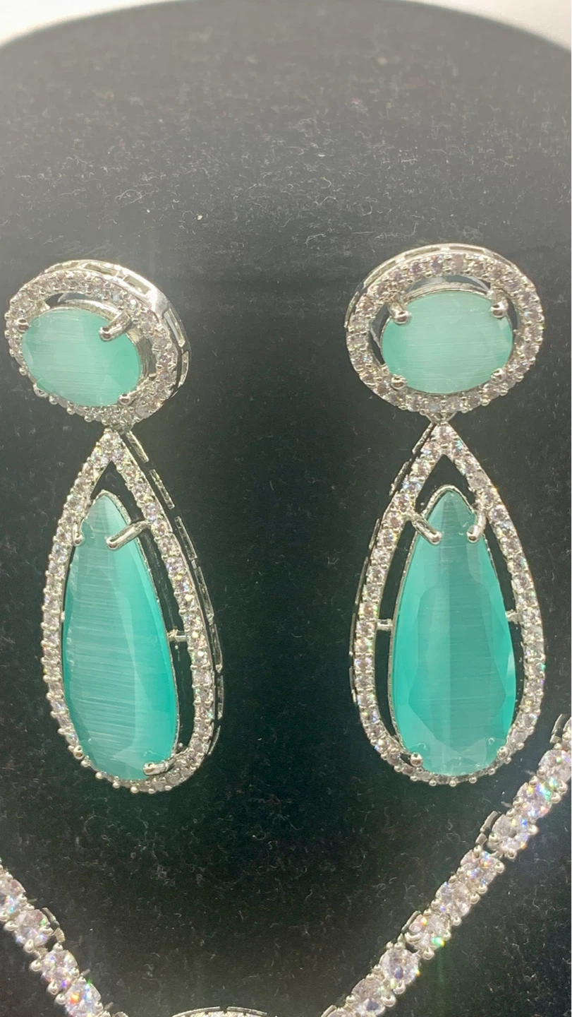 Teardrop Gemstone Necklace and Earring Set - photo 2