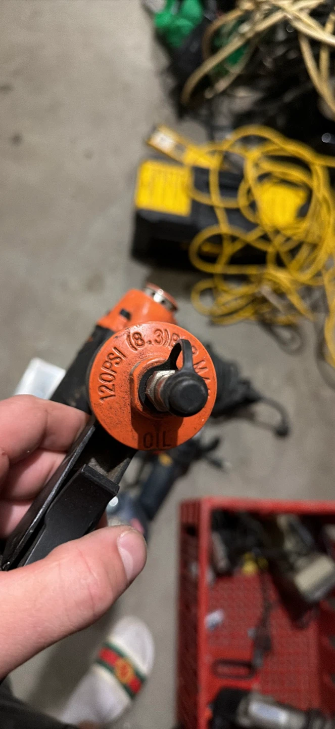 TACKLIFE 2-in-1 Nailer & Stapler