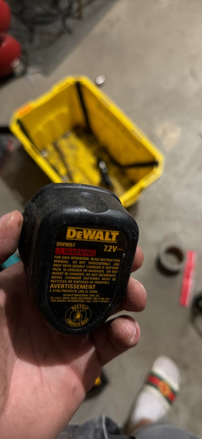 DEWALT DW9057 7.2V Battery