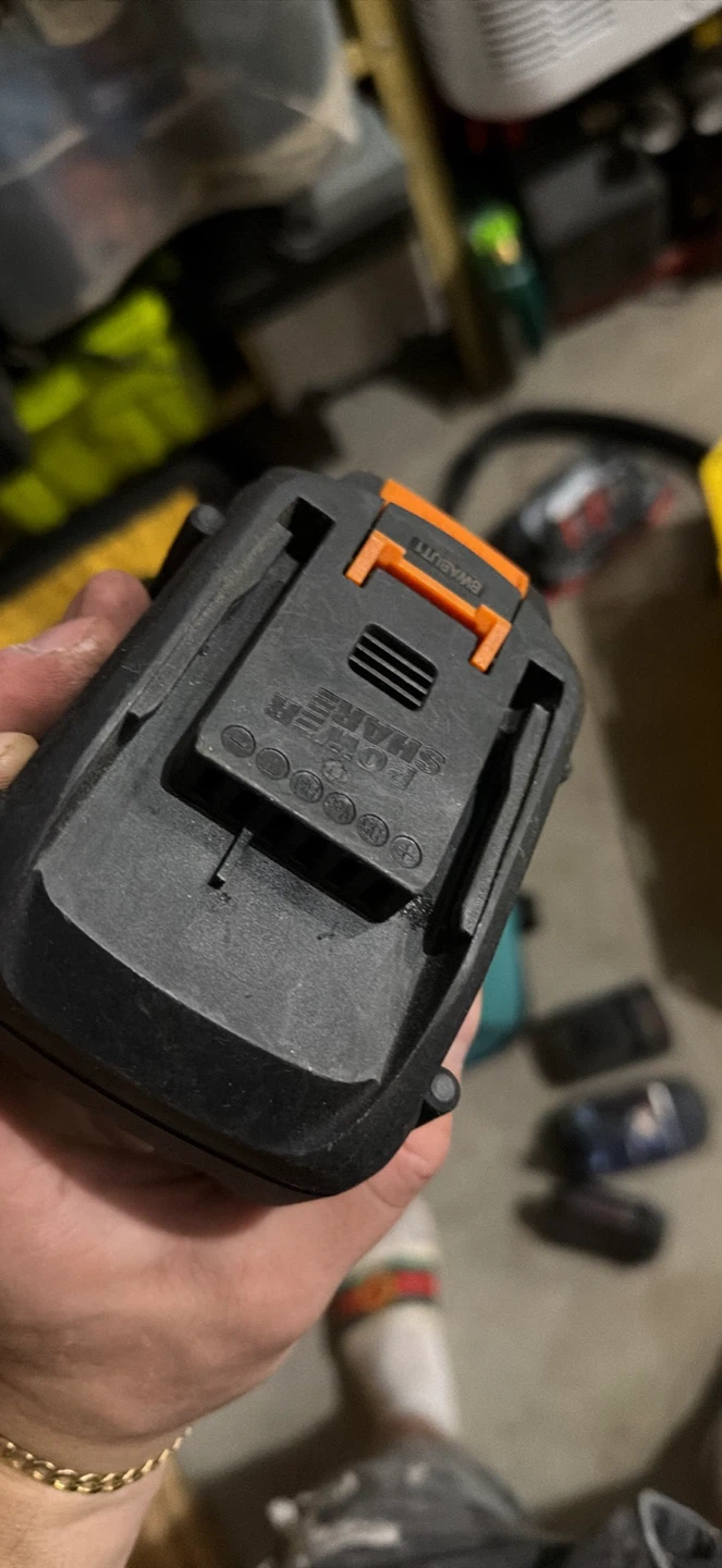 Worx 20V Power Share 4.0Ah Battery - photo 2