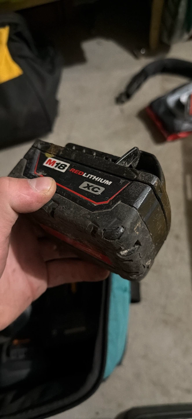 Milwaukee M18 REDLITHIUM XC Battery - photo 3