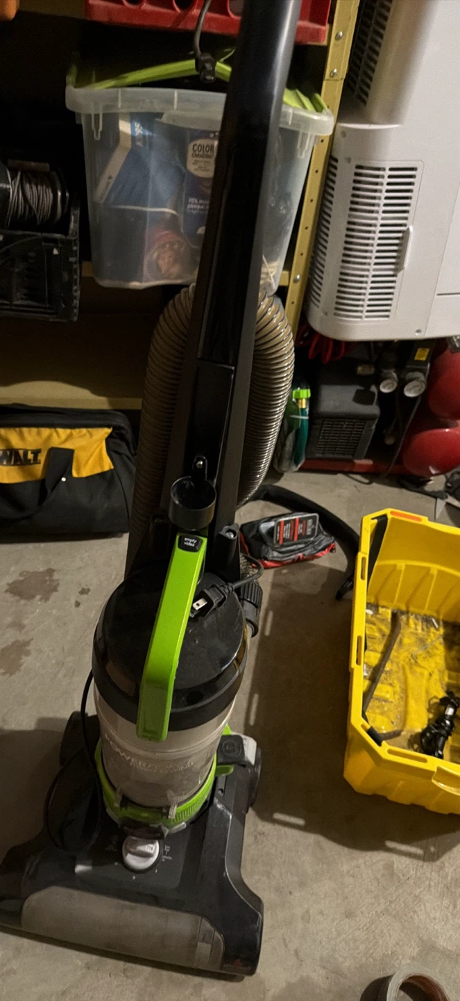 Bissell Bagless Vacuum Cleaner