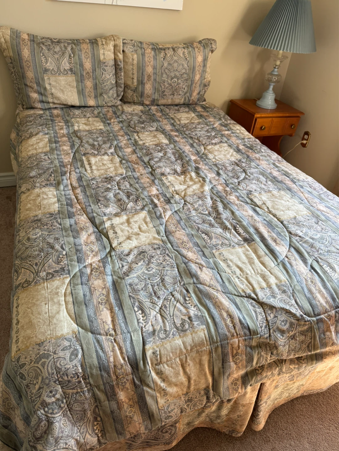 Double size mattress & linens