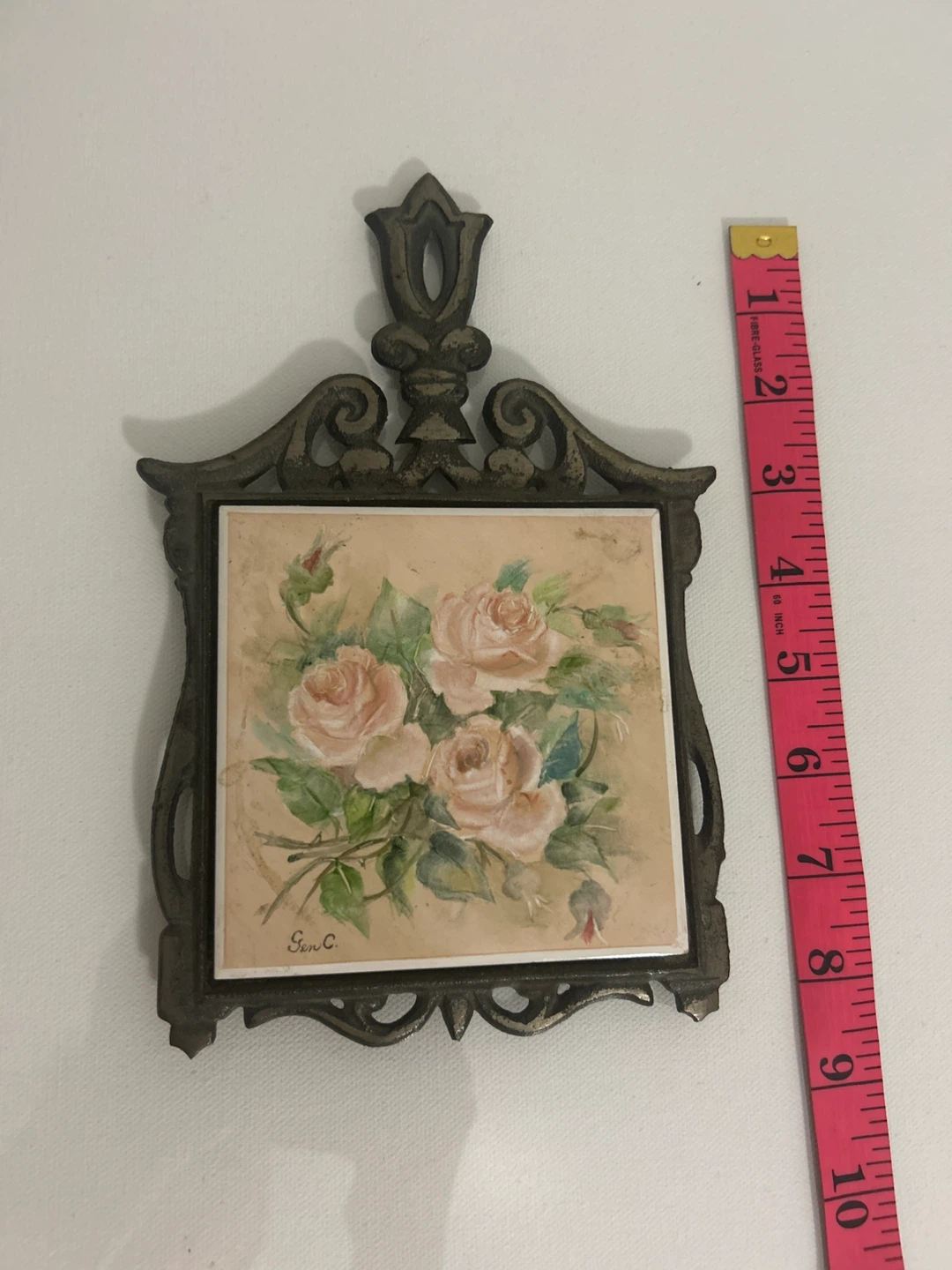 Vintage Cast Iron Trivet with Rose Tile - Made in England - photo 4