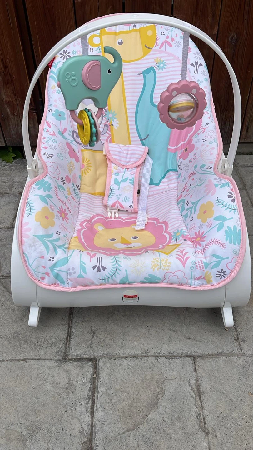 Graco and fisher price Baby Rocker & vibrating chair - photo 4