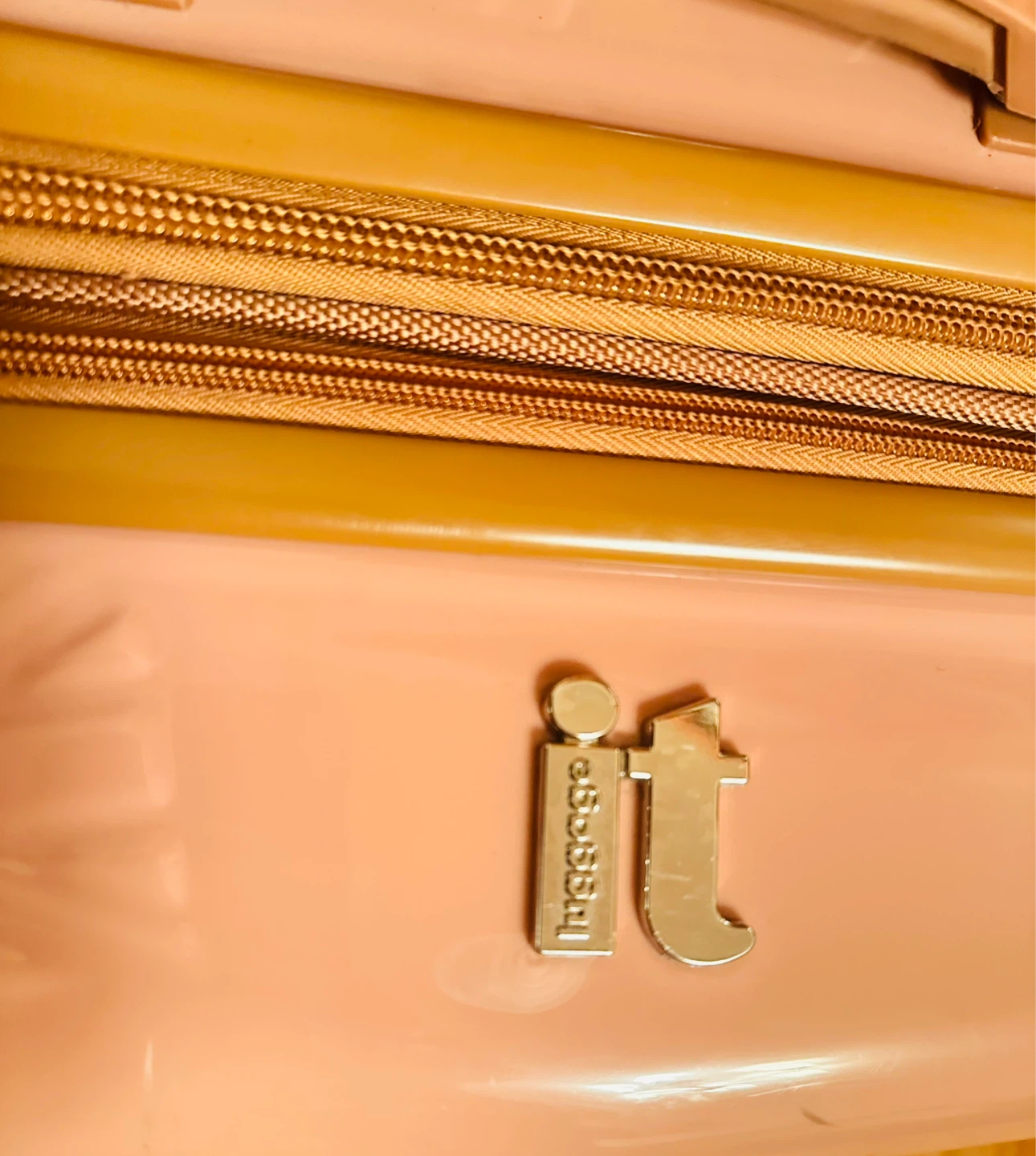 IT Luggage Pink London Themed Carry-On Suitcase - photo 4
