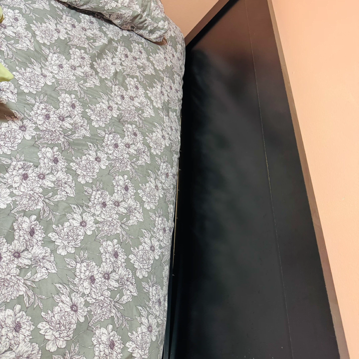 Full size bed frame - photo 2