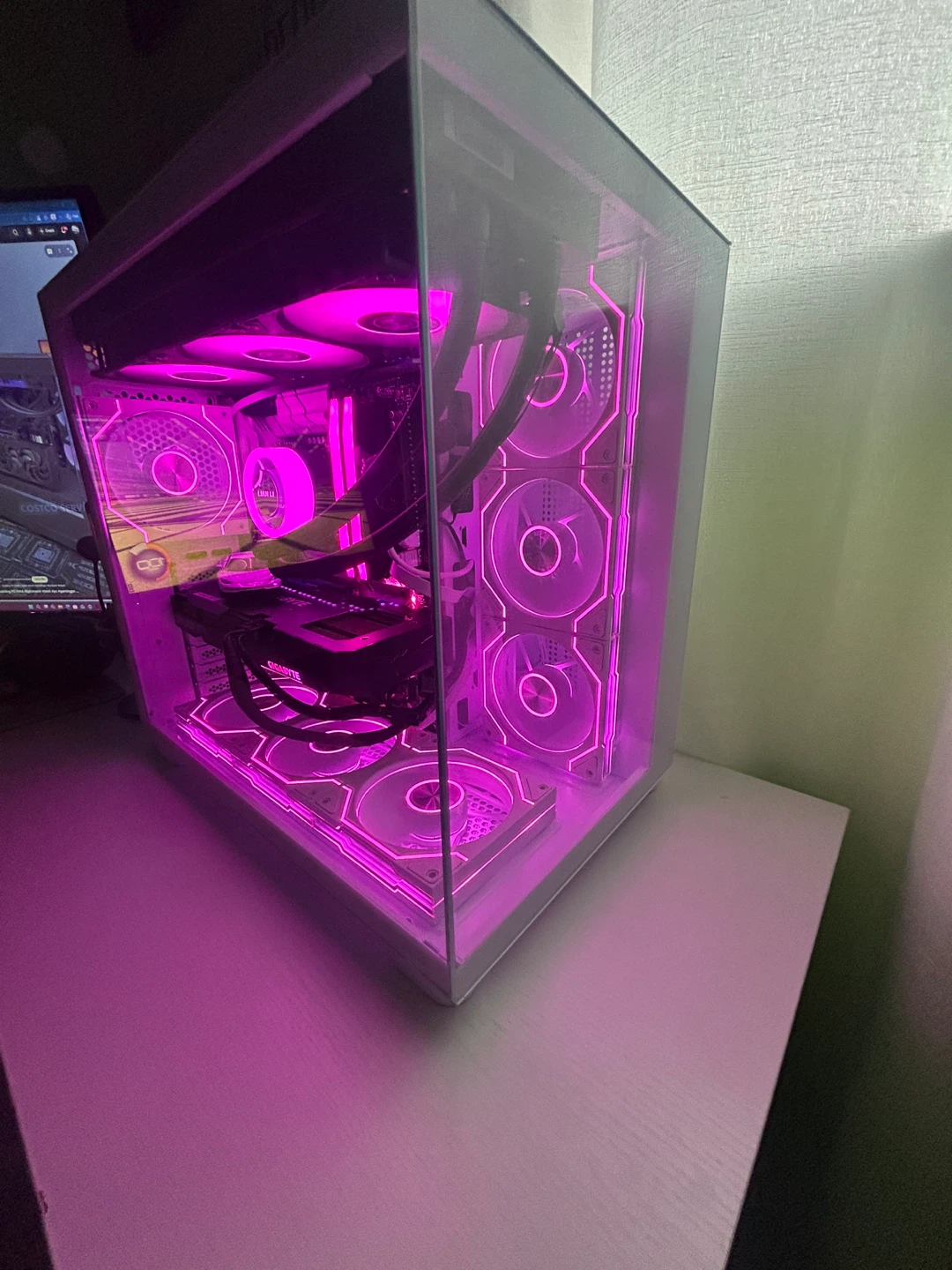 Gaming PC with Lian Li Fans and Gigabyte GPU - photo 2