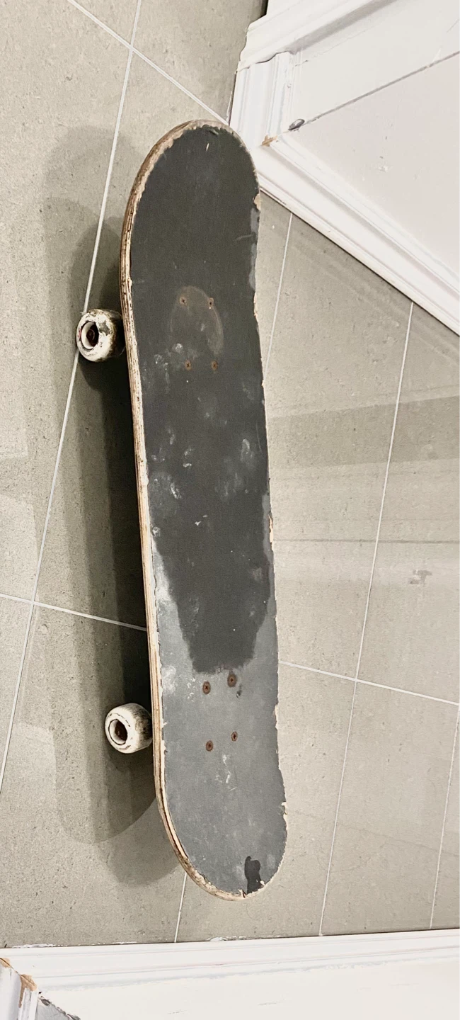 Skateboard