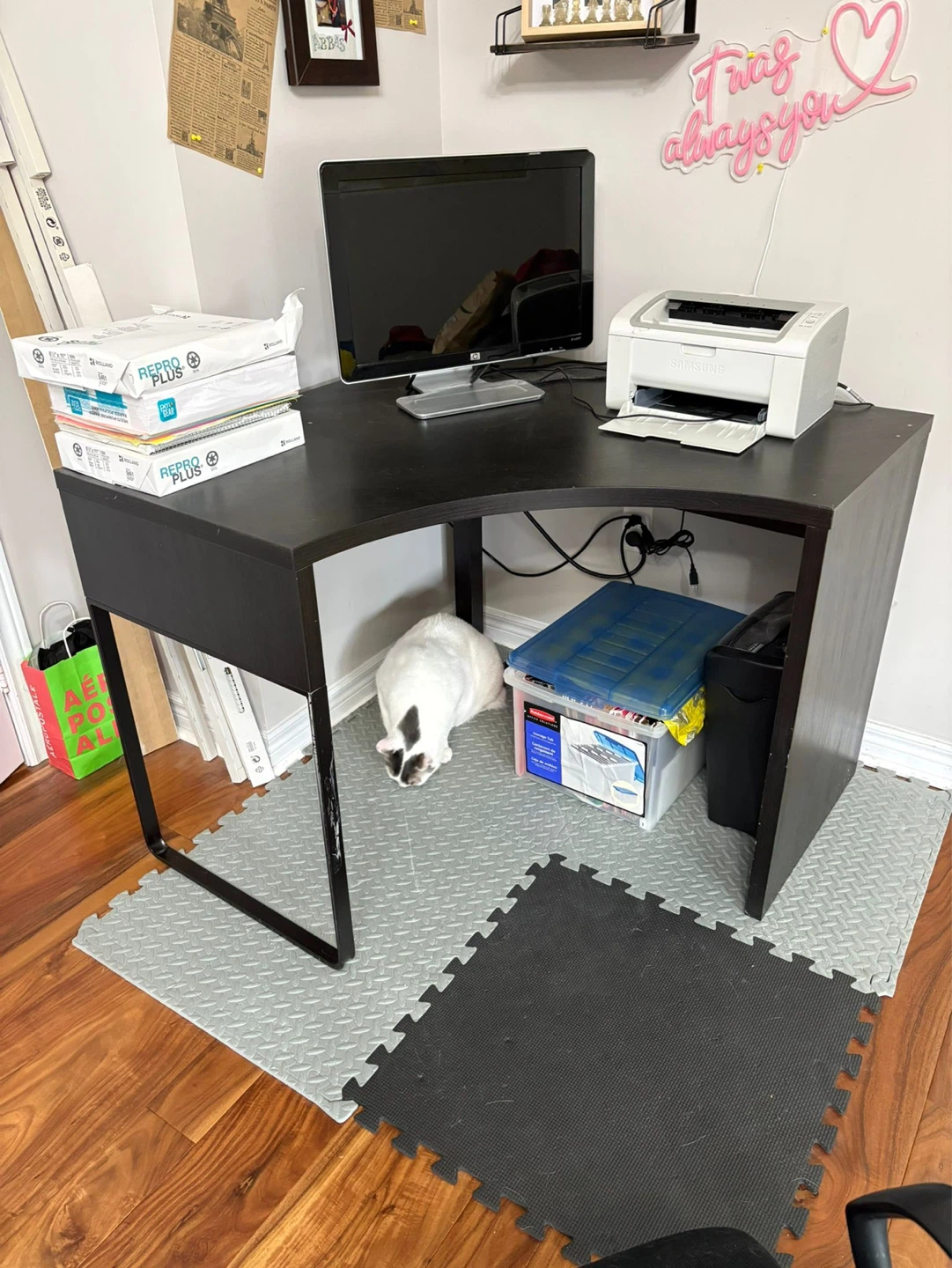 Black Computer corner table