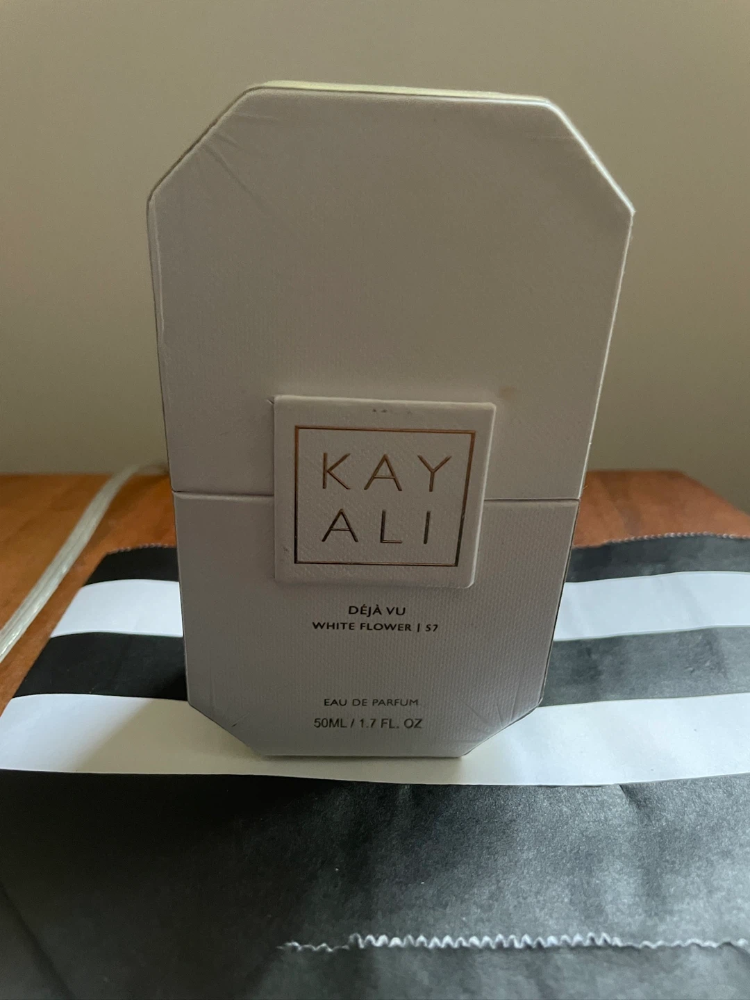 Kayali Deja Vu White Flower | 57 Eau de Parfum 50mL - photo 4