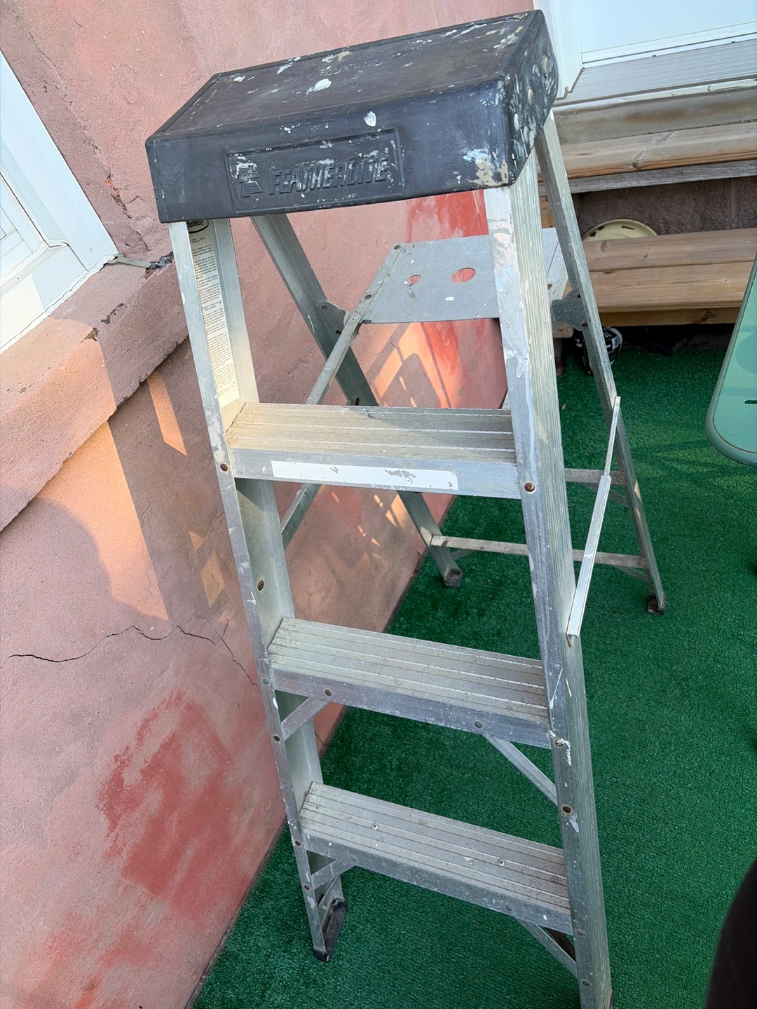 Featherlite Ladder with Paint Shelf - photo 3