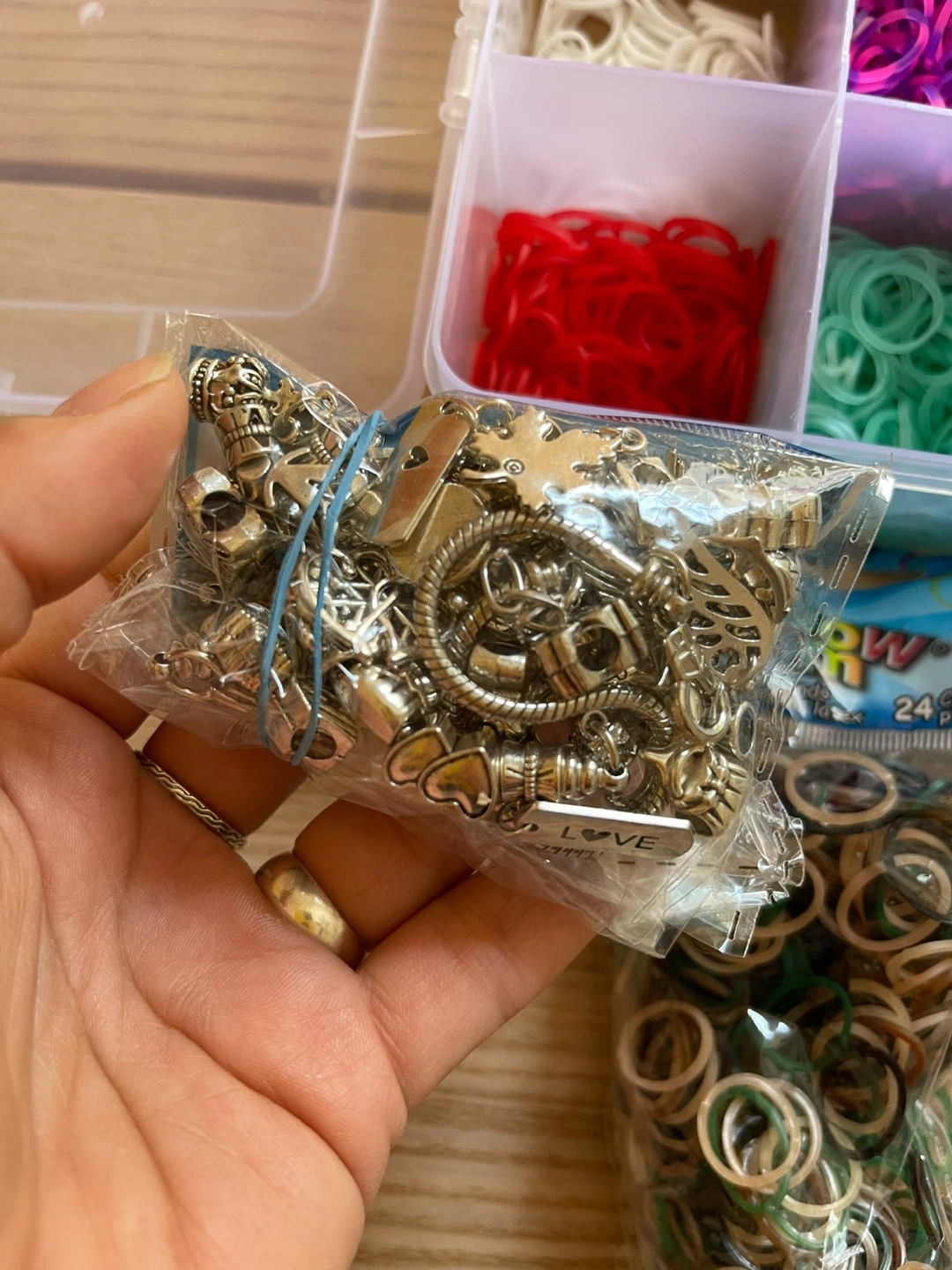 Rainbow Loom Charms and Accessories Set - photo 3